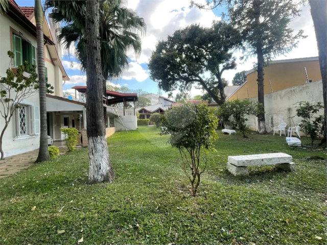 Sobrado à venda com 4 quartos, sendo 2 suítes,  em Alto da Lapa, São Paulo, SP