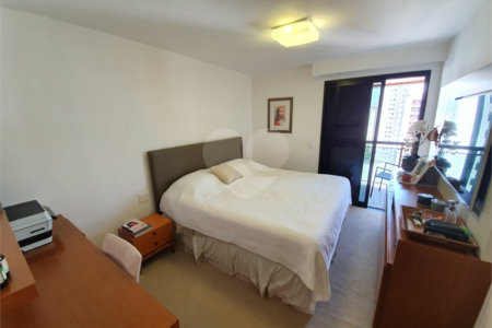 Apartamento à venda com 4 quartos, sendo 2 suítes, em Santana, São Paulo, SP