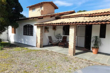 Chácara à venda com 3 suítes em Pavão (canguera), São Roque, SP