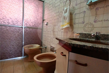 Casa à venda com 4 quartos, sendo 1 suíte, em Vila Paulicéia, São Paulo, SP