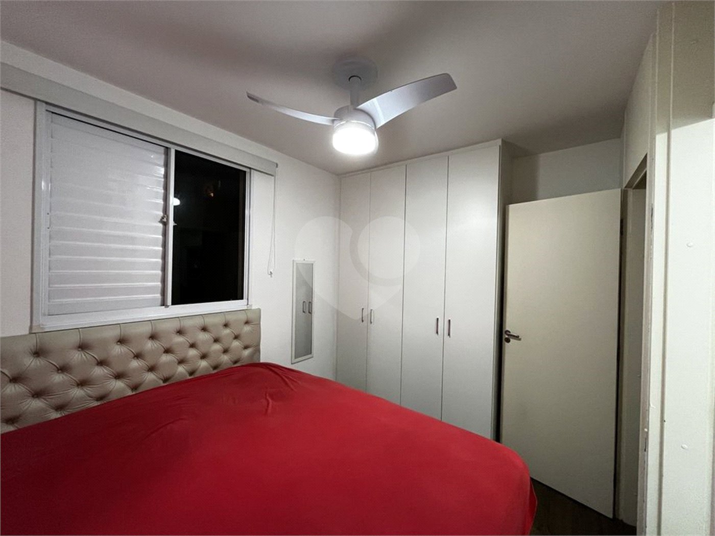 Apartamento à venda com 2 quartos, sendo 1 suíte,  em Vila Praia, São Paulo, SP