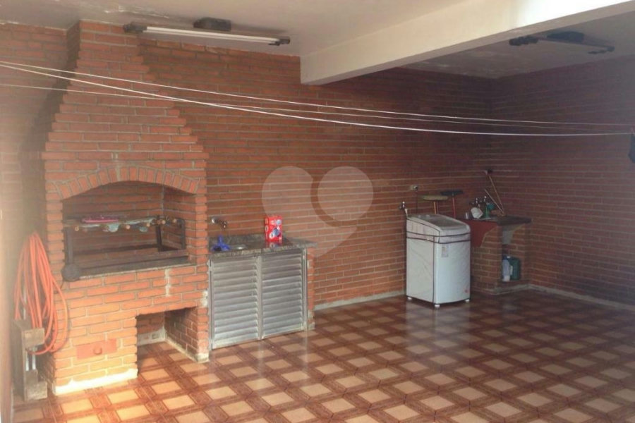 Sobrado à venda com 4 quartos, sendo 1 suíte,  em Jardim Aricanduva, São Paulo, SP