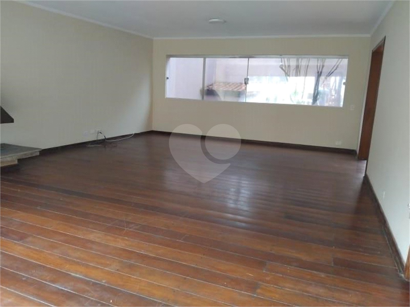 Sobrado à venda com 3 quartos, sendo 1 suíte,  em Jardim Pinheiros, São Paulo, SP