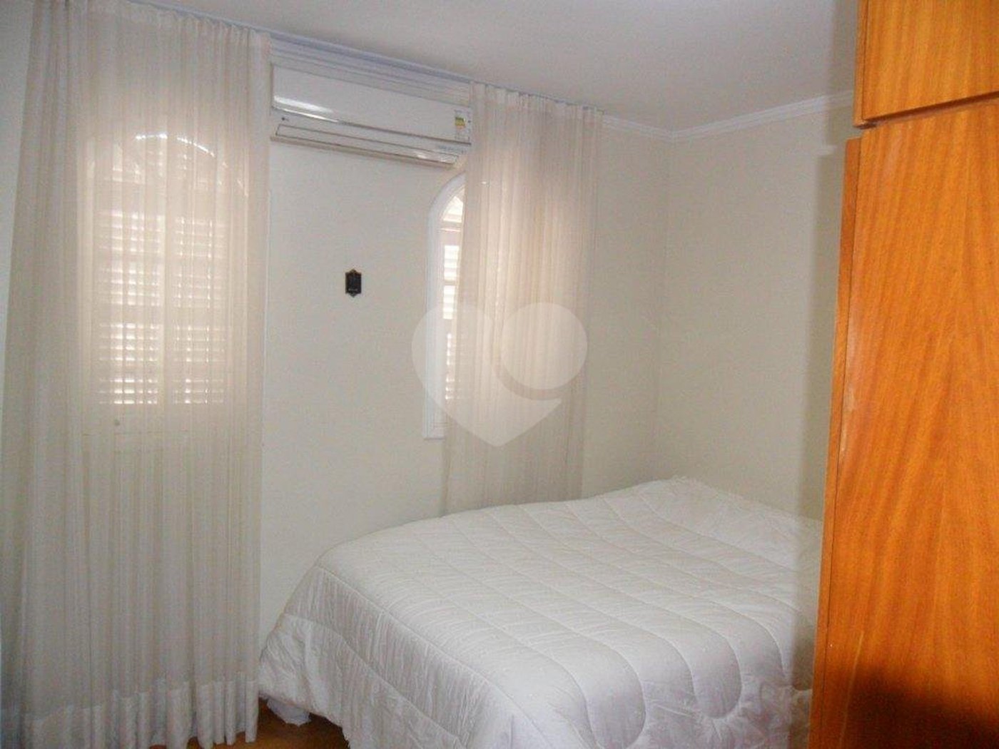 Sobrado à venda com 3 quartos, sendo 1 suíte, em Vila Romero, São Paulo, SP