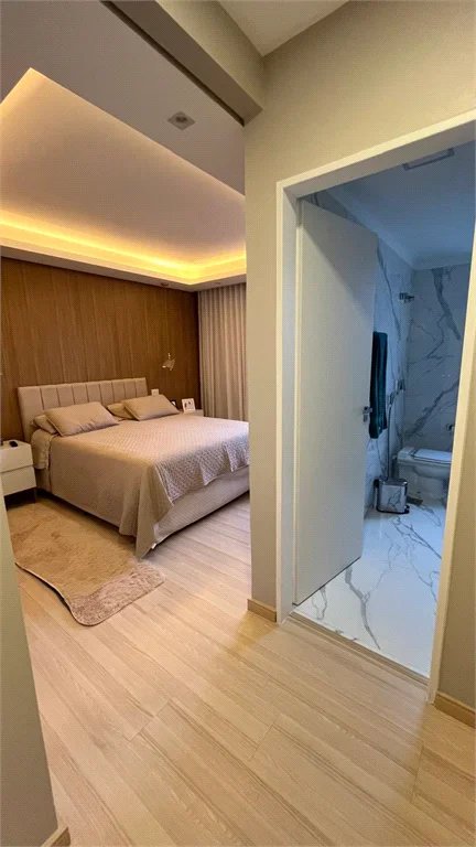 Apartamento à venda com 3 suítes em Vila Suzana, São Paulo, SP