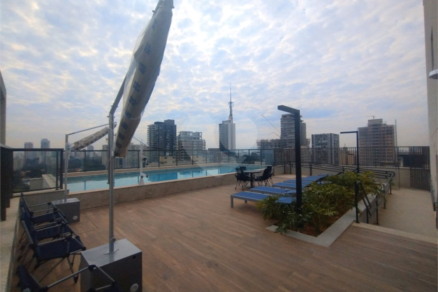 Apartamento à venda ou para alugar com 1 quarto em Pinheiros, São Paulo, SP