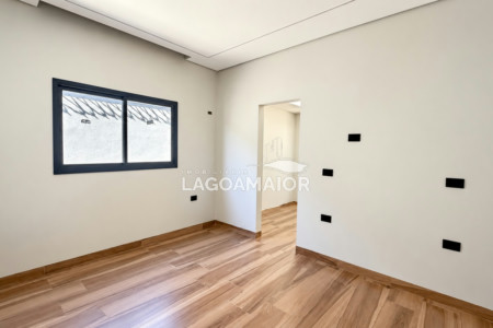 Casa à venda ou para alugar com 4 quartos, sendo 2 suítes, no Centro, Três Lagoas - MS