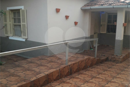 Casa Térrea à venda com 3 quartos em Jardim Nadir, São Paulo, SP