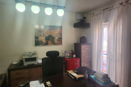 Sobrado à venda com 4 quartos, sendo 1 suíte, em Água Branca, São Paulo, SP