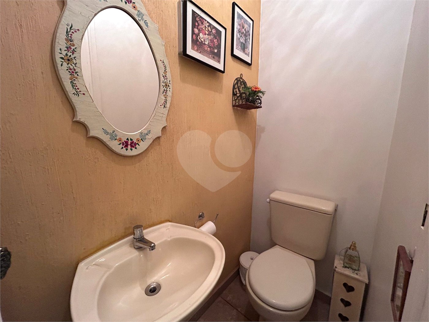 Casa à venda com 5 quartos, sendo 2 suítes, em Parque Residencial Colina das Estrelas, Tatuí, SP