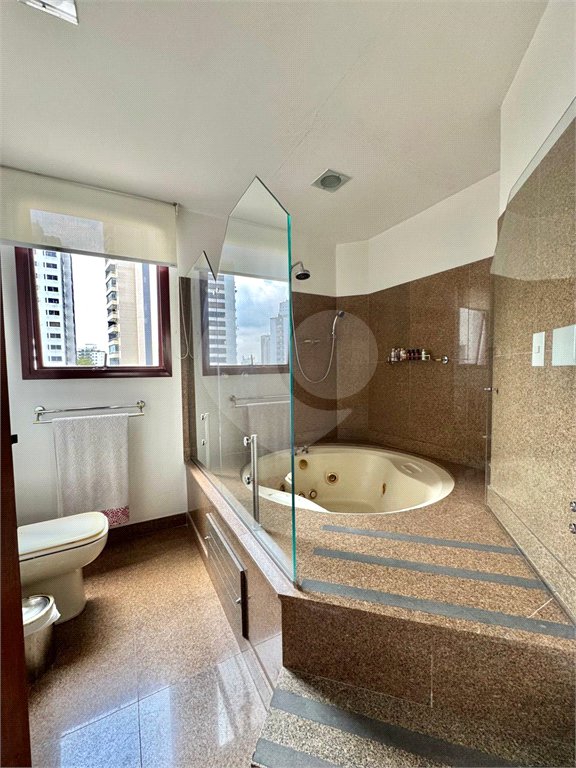 Apartamento à venda com 4 suítes em Vila Suzana, São Paulo, SP