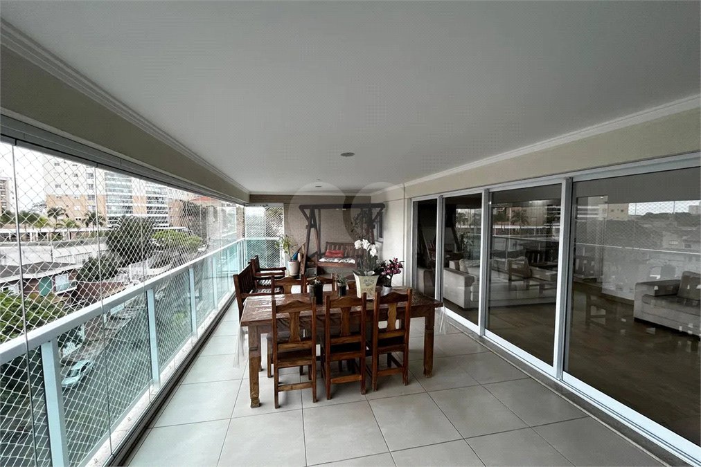 Apartamento à venda com 3 suítes em Santana, São Paulo, SP