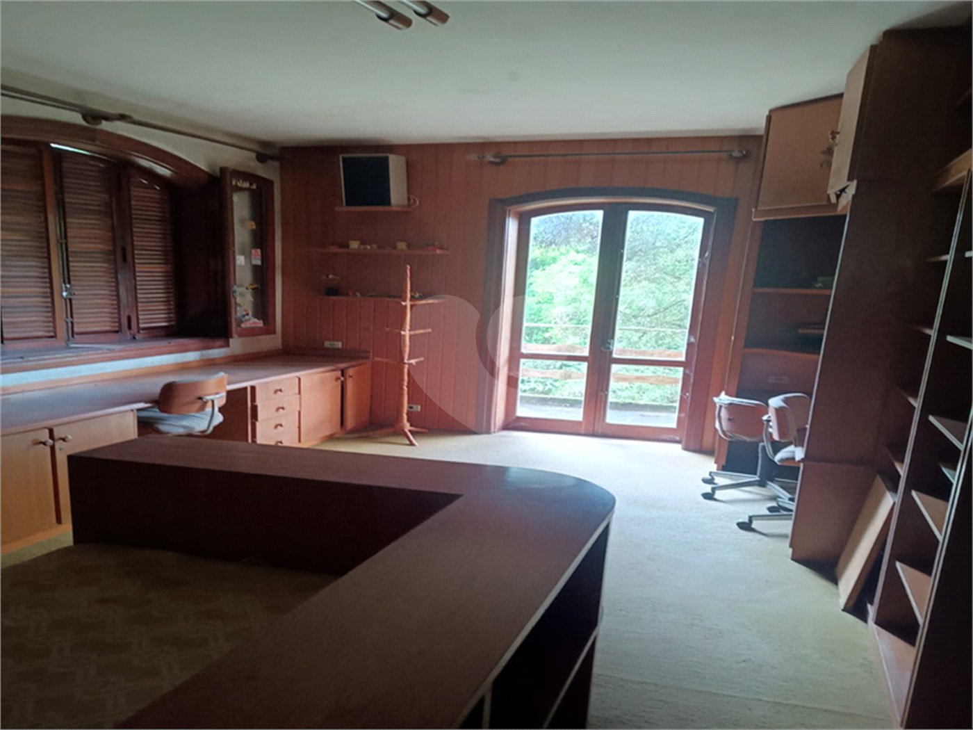 Casa à venda com 4 quartos, sendo 2 suítes, no condomínio Associação Reserva das Hortênsias, Mairiporã - SP