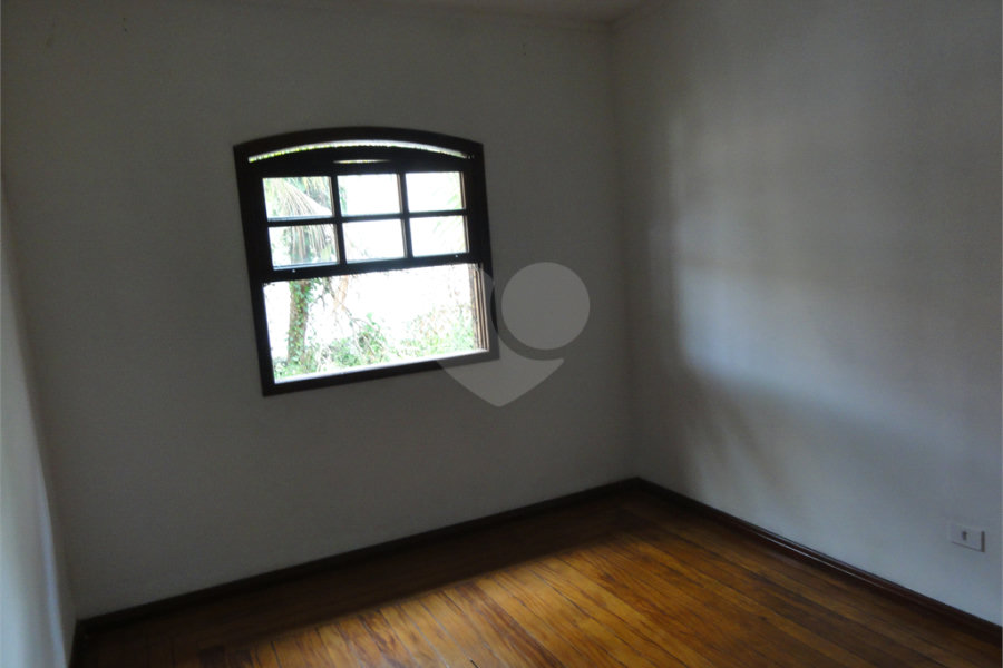 Casa Térrea à venda ou para alugar com 4 quartos em Jardim Floresta, São Paulo, SP