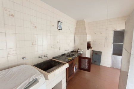 Casa à venda com 4 quartos, sendo 1 suíte,  no Centro, Itapetininga, SP