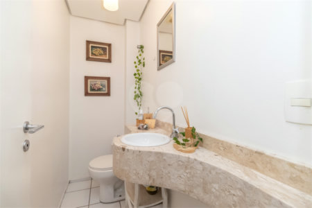 Apartamento à venda com 3 quartos, sendo 1 suíte, em Vila Sofia, São Paulo, SP