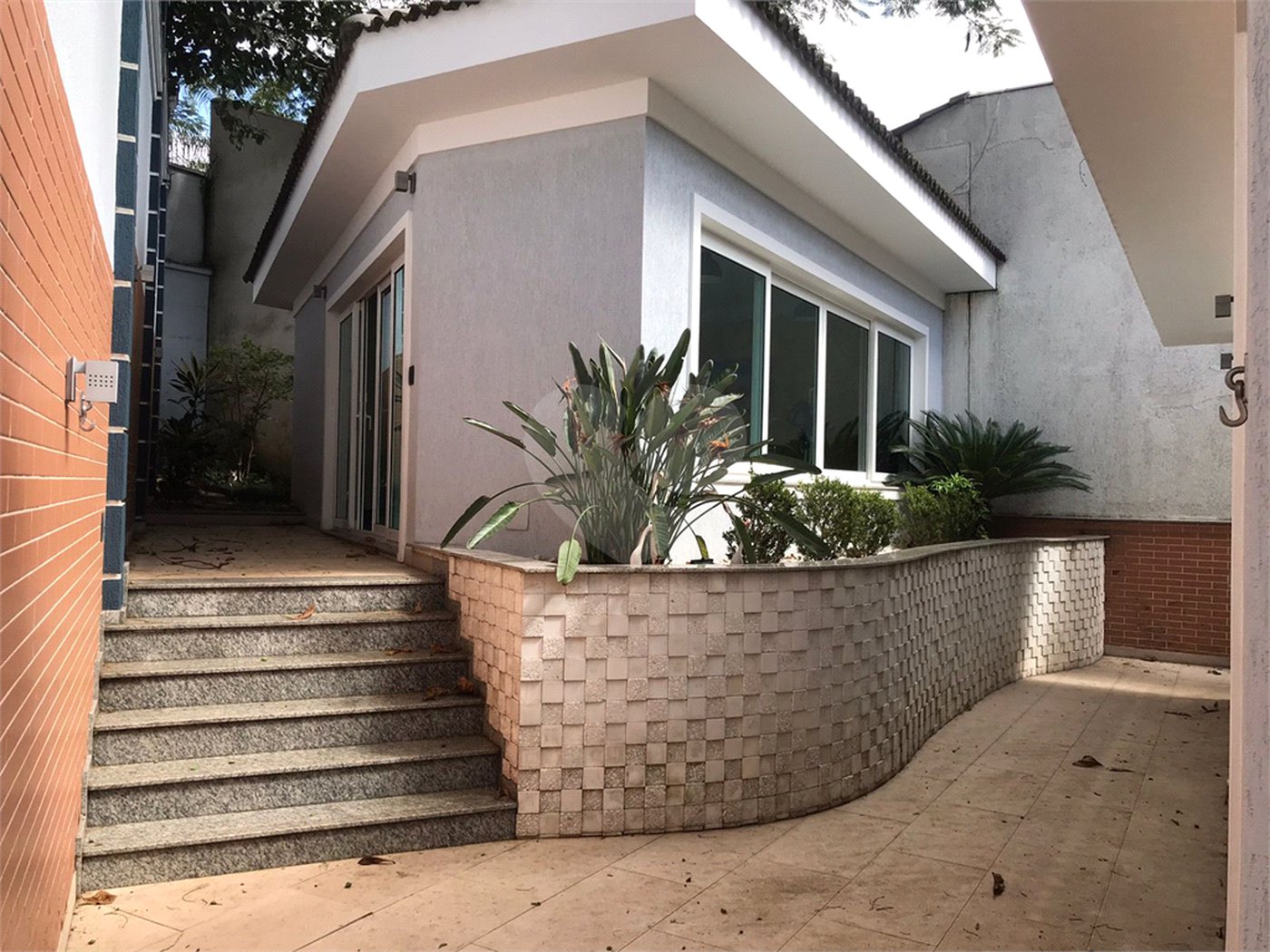 Sobrado à venda com 4 quartos, sendo 3 suítes, em Jardim Franca, São Paulo, SP