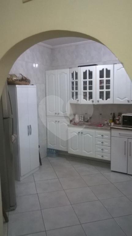 Sobrado à venda com 4 quartos, sendo 1 suíte, em Parque Edu Chaves, São Paulo, SP