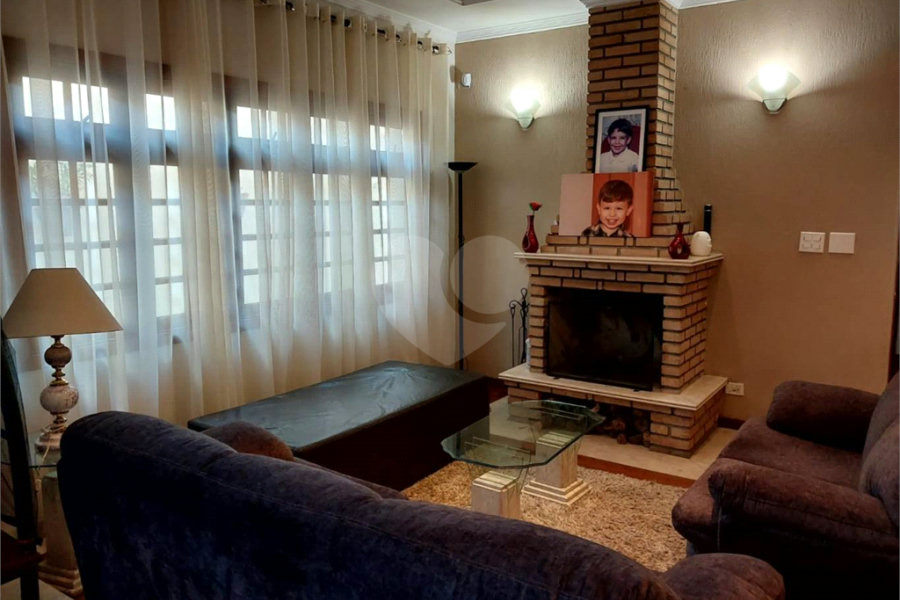 Casa à venda com 4 quartos, sendo 2 suítes, em Vila Maria, São Paulo, SP