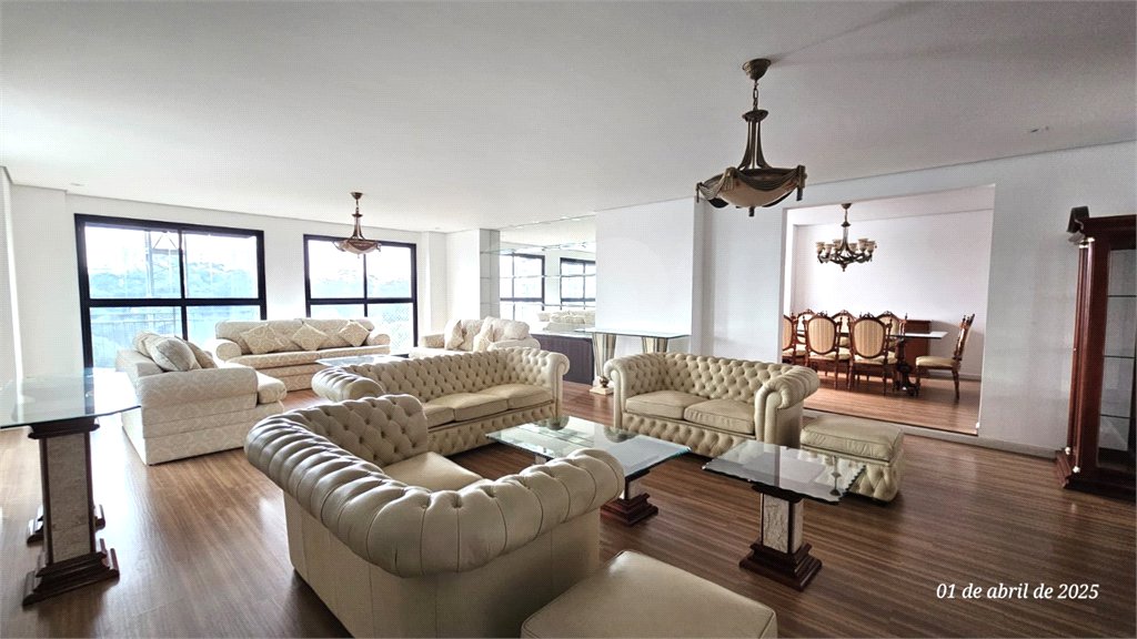 Apartamento com 4 suítes a venda no Alto da Boa Vista