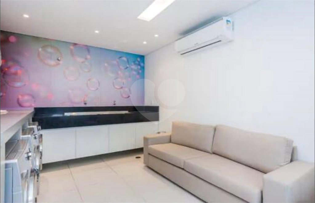 Apartamento com 35m², 1 dormitório, à venda na Bela Vista