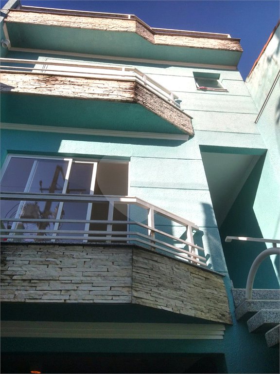 Sobrado à venda com 3 suítes em Jardim Dona Sinhá, São Paulo, SP