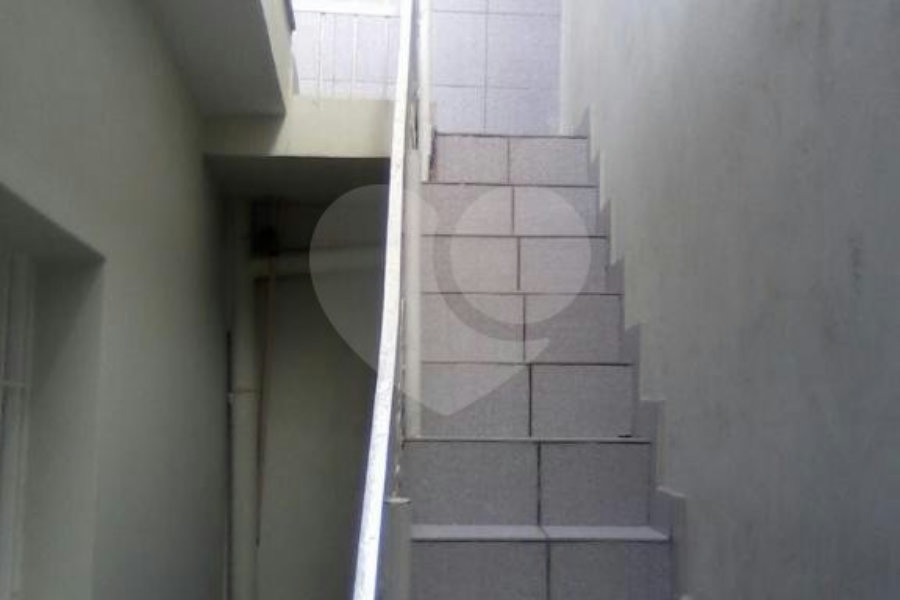 Sobrado à venda com 2 quartos em Horto, São Paulo, SP