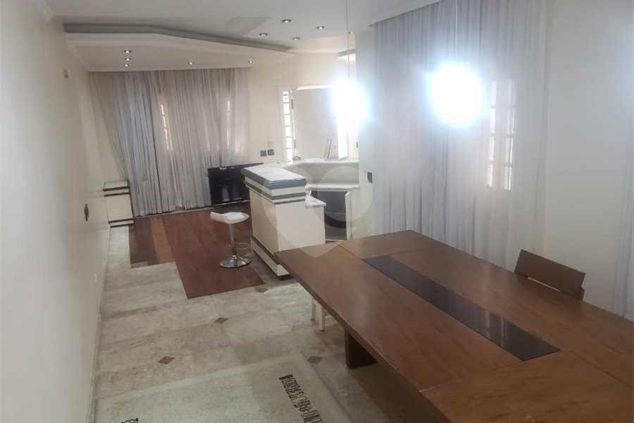 Sobrado à venda com 4 quartos, sendo 2 suítes,  em Tremembé, São Paulo, SP