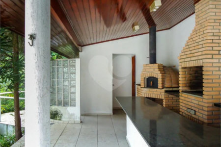 Casa à venda com 4 suítes em Vila Tramontano, São Paulo, SP