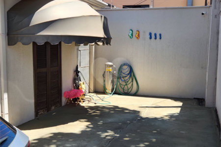 Casa à venda com 3 quartos, sendo 1 suíte, no Centro, Araraquara, SP