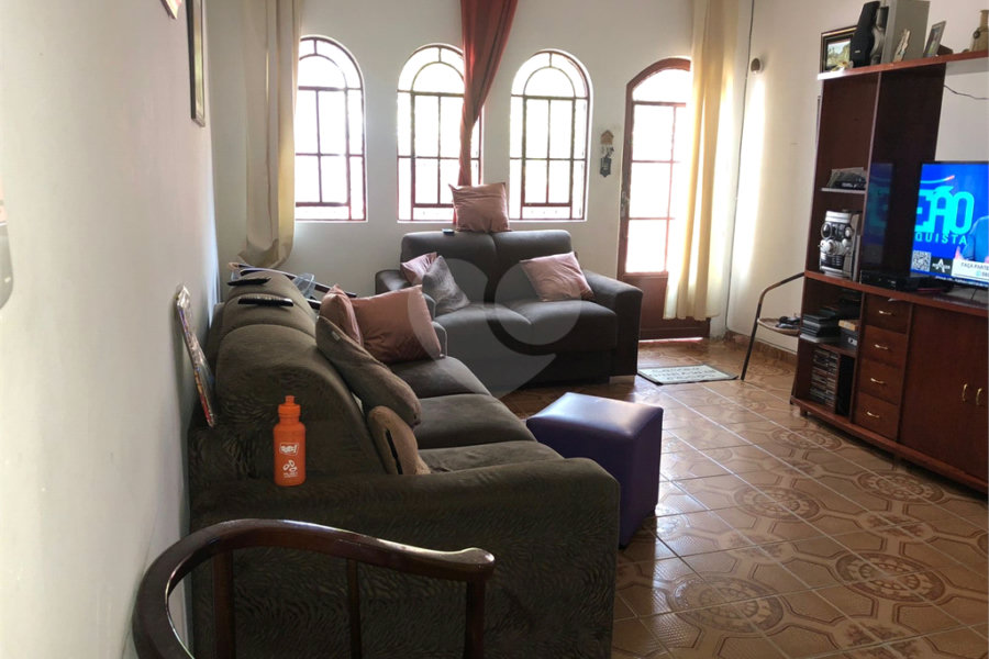 Casa Térrea à venda com 4 quartos, sendo 3 suítes, em Tremembé, São Paulo, SP