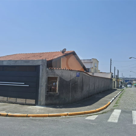 Casa à venda com 3 quartos, sendo 2 suítes, em Jardim Míriam, Suzano, SP