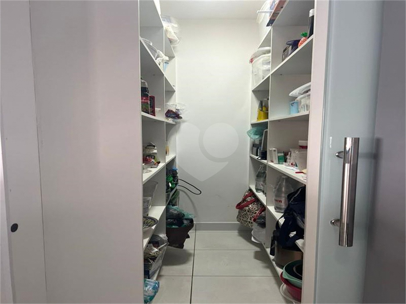 Apartamento à venda com 3 suítes em Jardim Caboré, São Paulo, SP