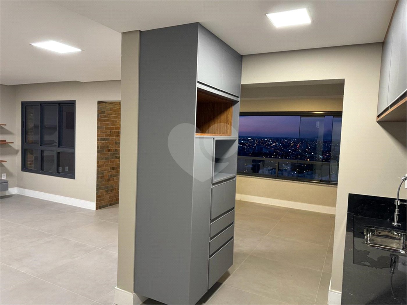 Apartamento à venda com 3 suítes em Parque Campolim, Sorocaba, SP