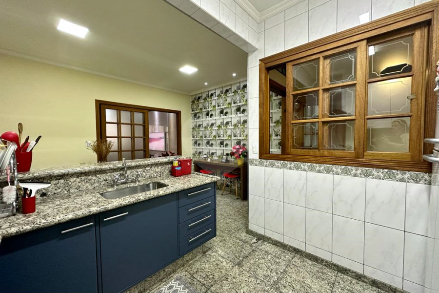 Sobrado à venda com 2 quartos em Vila Constança, São Paulo, SP