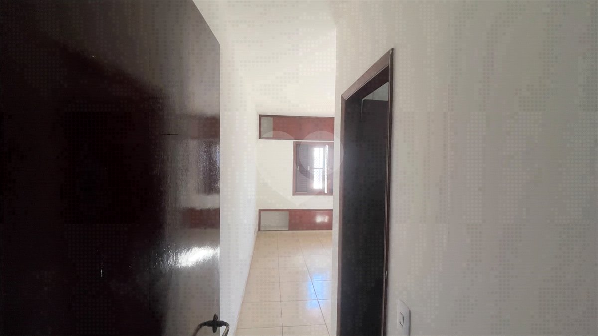 Sobrado à venda com 4 quartos, sendo 1 suíte,  em Jardim Ester Yolanda, São Paulo, SP