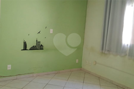 Casa Térrea à venda com 3 quartos, sendo 1 suíte, em Vila Nova, Salto, SP