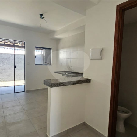 Casa à venda com 2 quartos no condomínio Mirela, Rio de Janeiro - RJ
