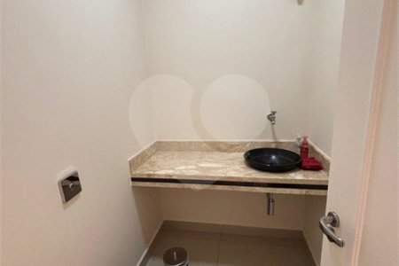 Casa à venda com 3 suítes no condomínio Residencial Maria Dulce, Indaiatuba - SP