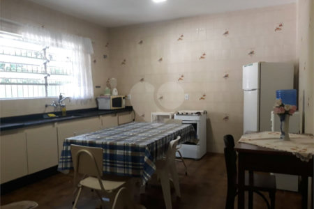 Chácara à venda com 3 quartos, sendo 2 suítes,  no Centro (canguera), São Roque, SP