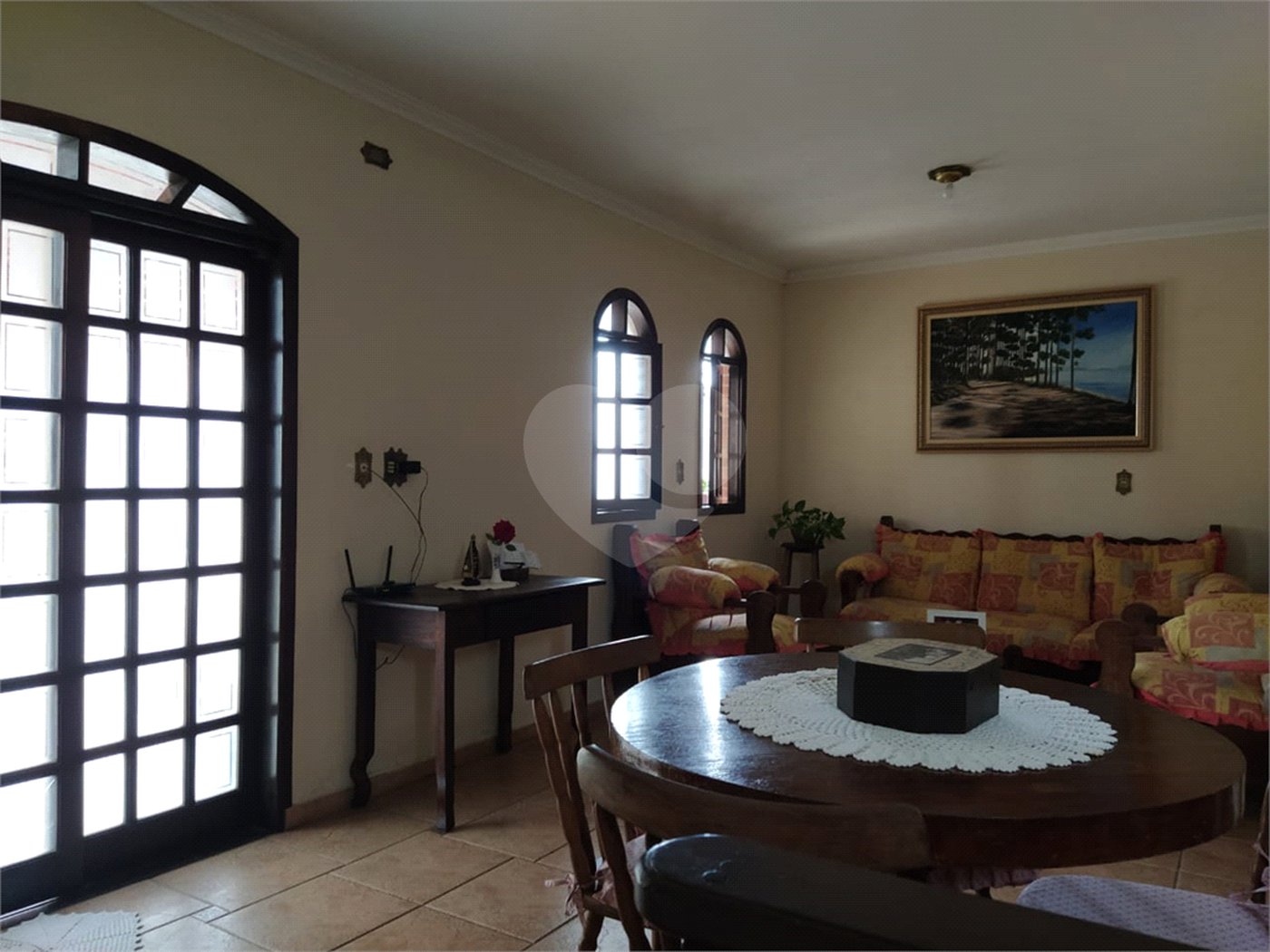 Casa Térrea à venda com 3 quartos, sendo 1 suíte,  no Centro, Salesópolis, SP