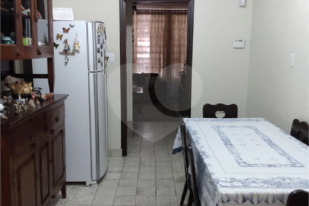 Sobrado à venda com 3 quartos em Vila Cordeiro, São Paulo, SP