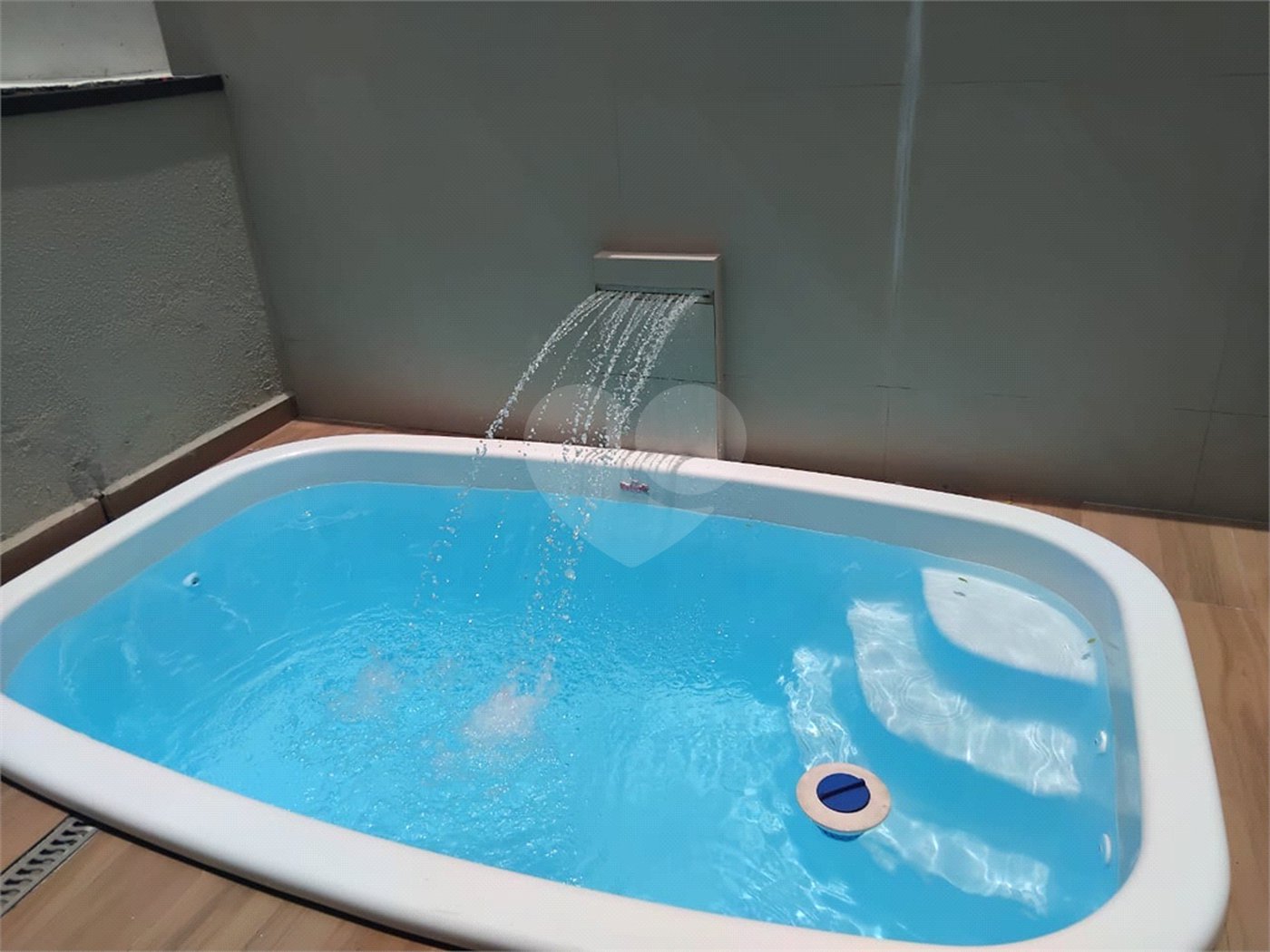 Casa à venda com 4 quartos, sendo 1 suíte,  no condomínio Vivaldi, Mogi das Cruzes - SP
