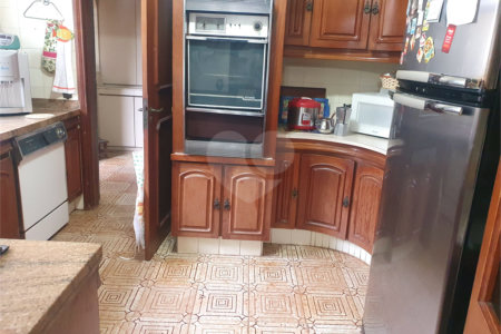 Casa à venda com 4 quartos, sendo 1 suíte, em Interlagos, São Paulo, SP