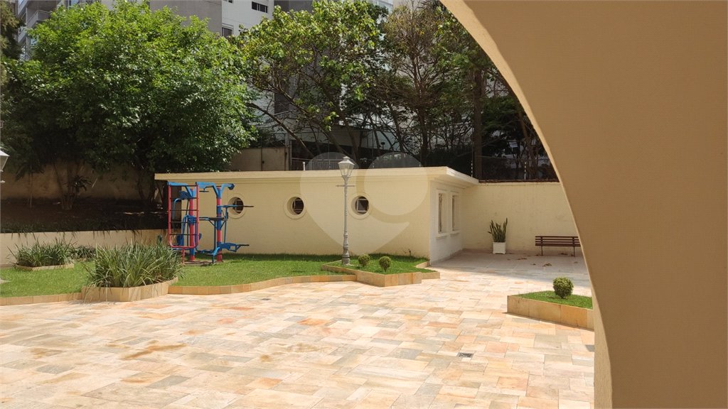 Apartamento à venda com 3 quartos, sendo 1 suíte, em Jardim Taboão, São Paulo, SP