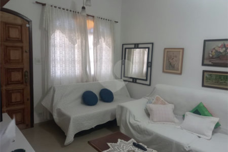Casa Térrea à venda com 3 quartos, sendo 1 suíte,  em Cidade Dutra, São Paulo, SP