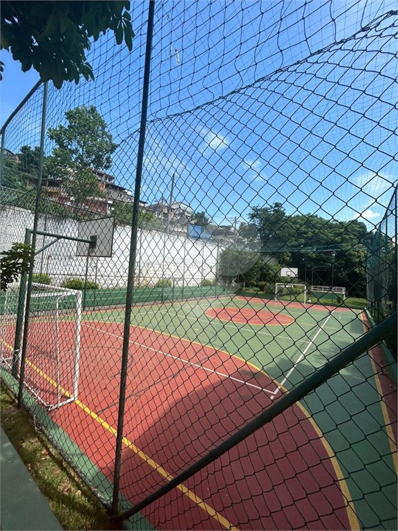 Casa à venda com 3 quartos, sendo 1 suíte, no condomínio Vila das Cores, São Paulo - SP