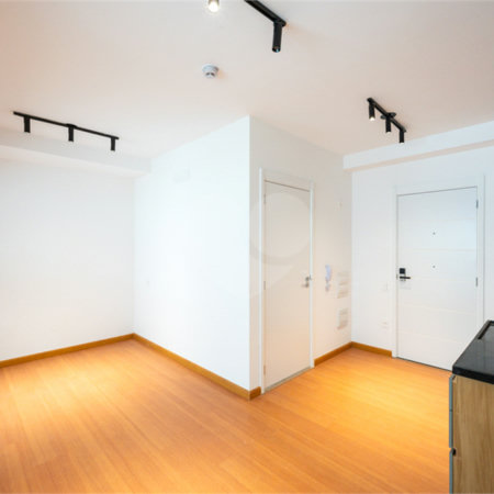 LINDO STUDIO DE 32M² PRÓXIMO DE TUDO