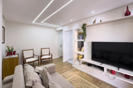 Apartamento à venda com 2 quartos, sendo 1 suíte,  em Jardim Prudência, São Paulo, SP