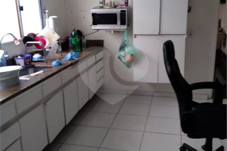 Casa à venda com 5 quartos, sendo 1 suíte,  em Cambuci, São Paulo, SP